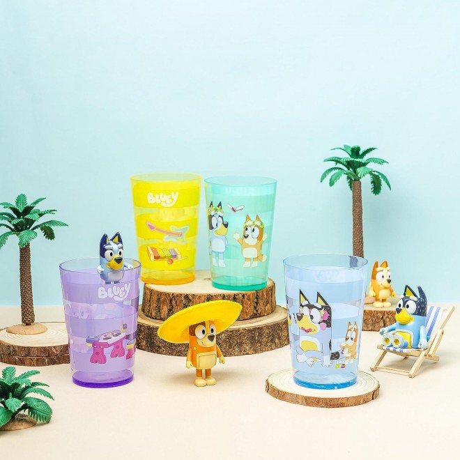 Plastic Cups with Variety Artwork, Fun Drinkware is Perfect for Kids