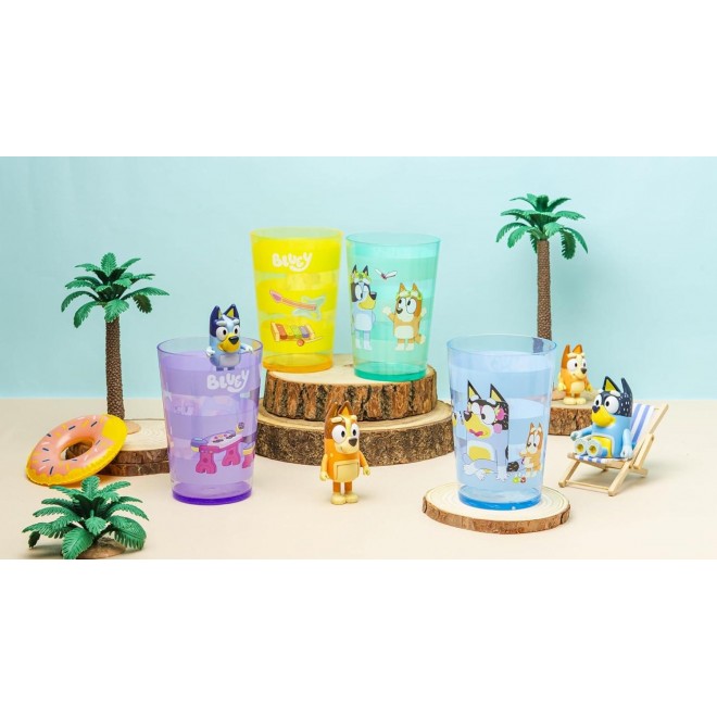 Plastic Cups with Variety Artwork, Fun Drinkware is Perfect for Kids